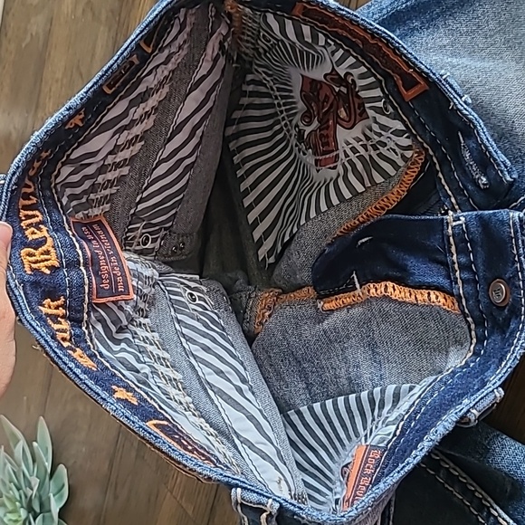 Rock Revival (Dariel) Mid-Rise skinny Jeans. Womens Size: W23x30 - Picture 4 of 9